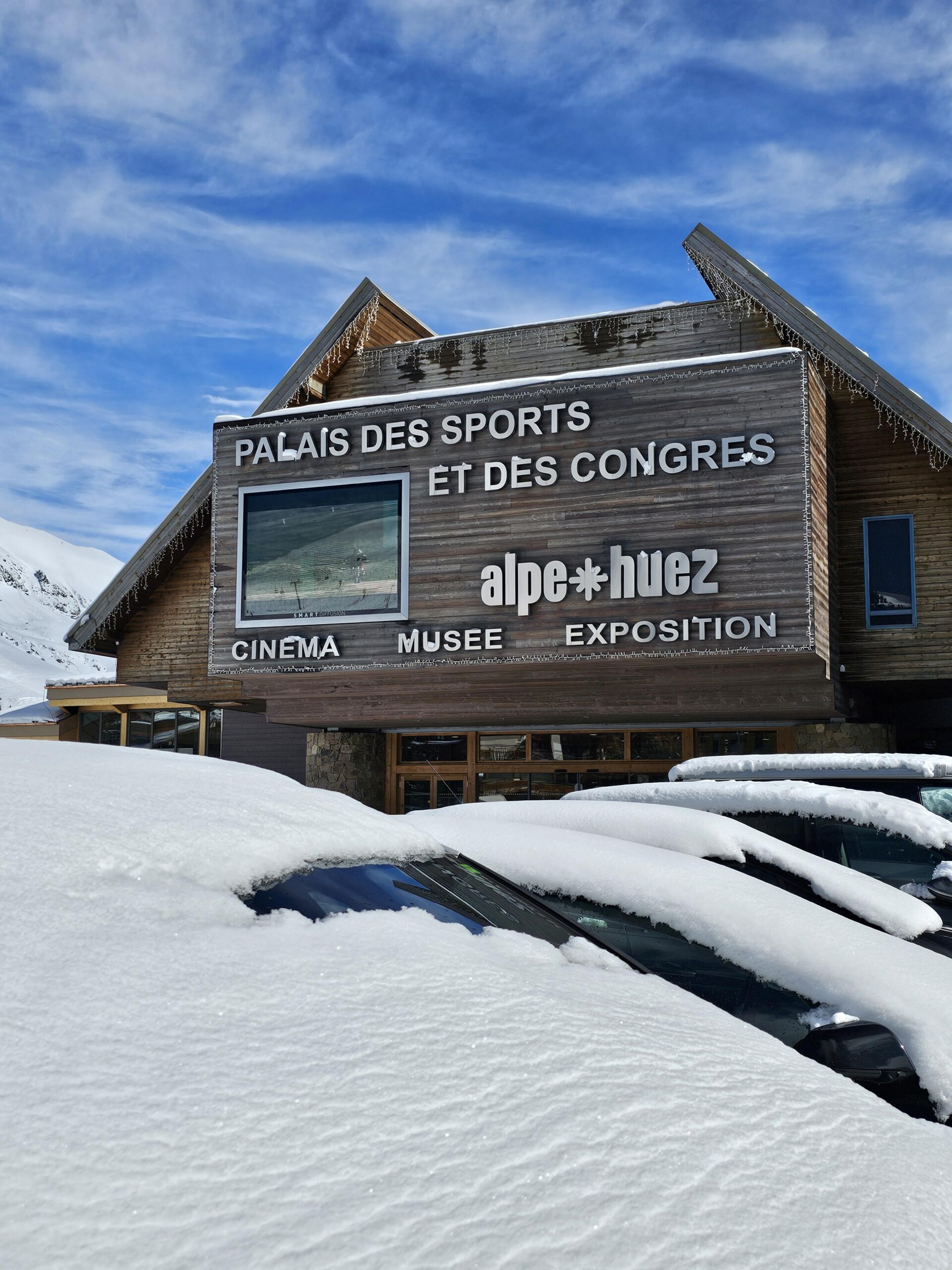 Palais des Sports et des Congrès.jpg